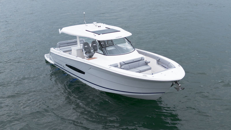 2026 Regal 38 Surf