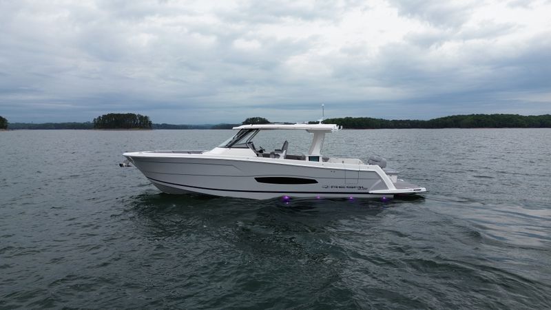 Boat Image 10