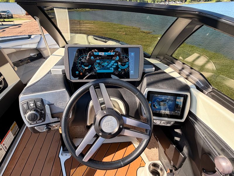 Boat Image 16