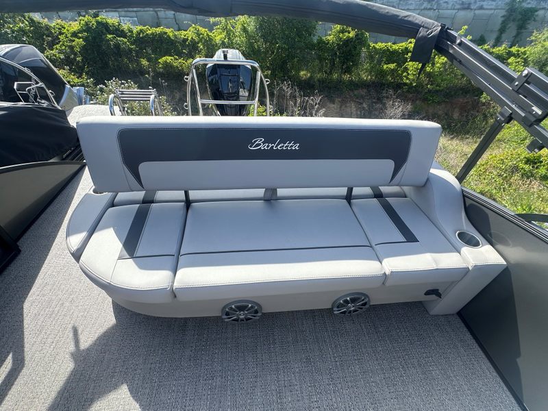Boat Image 9
