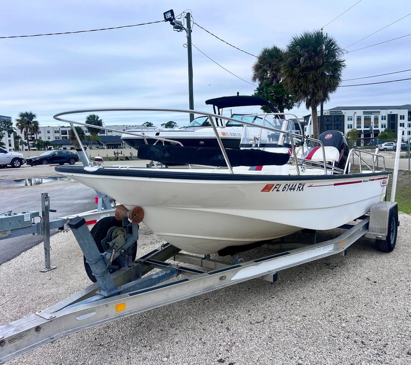 2004 Boston Whaler 170 Montauk