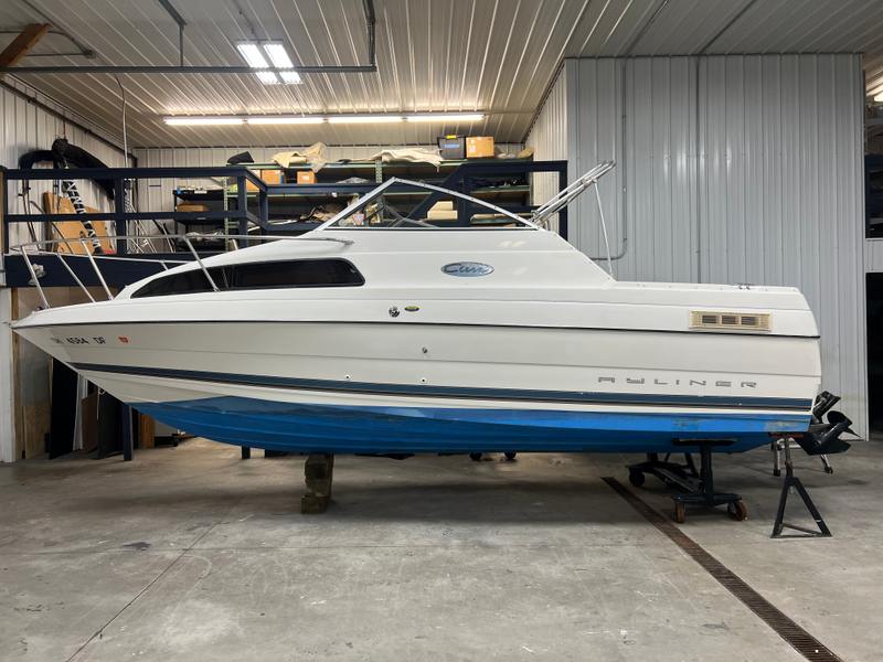 2001 Bayliner 2252 Ciera