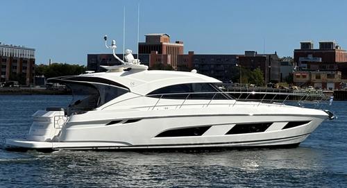 2019 Riviera 4800 Sport Yacht