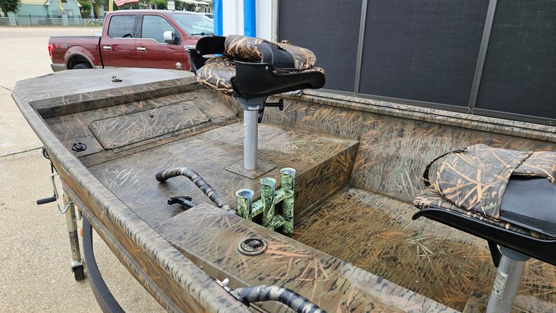 Boat Image 12