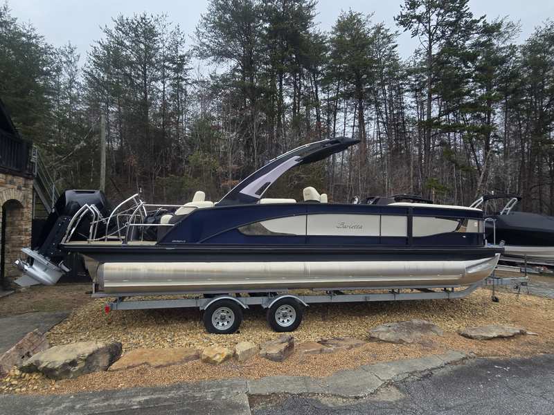 2024 Barletta Lusso L25MA