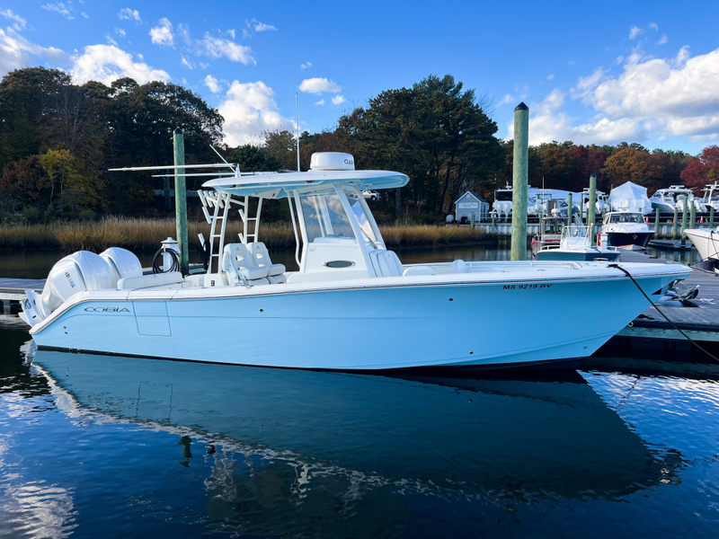 2024 Cobia 301 CC