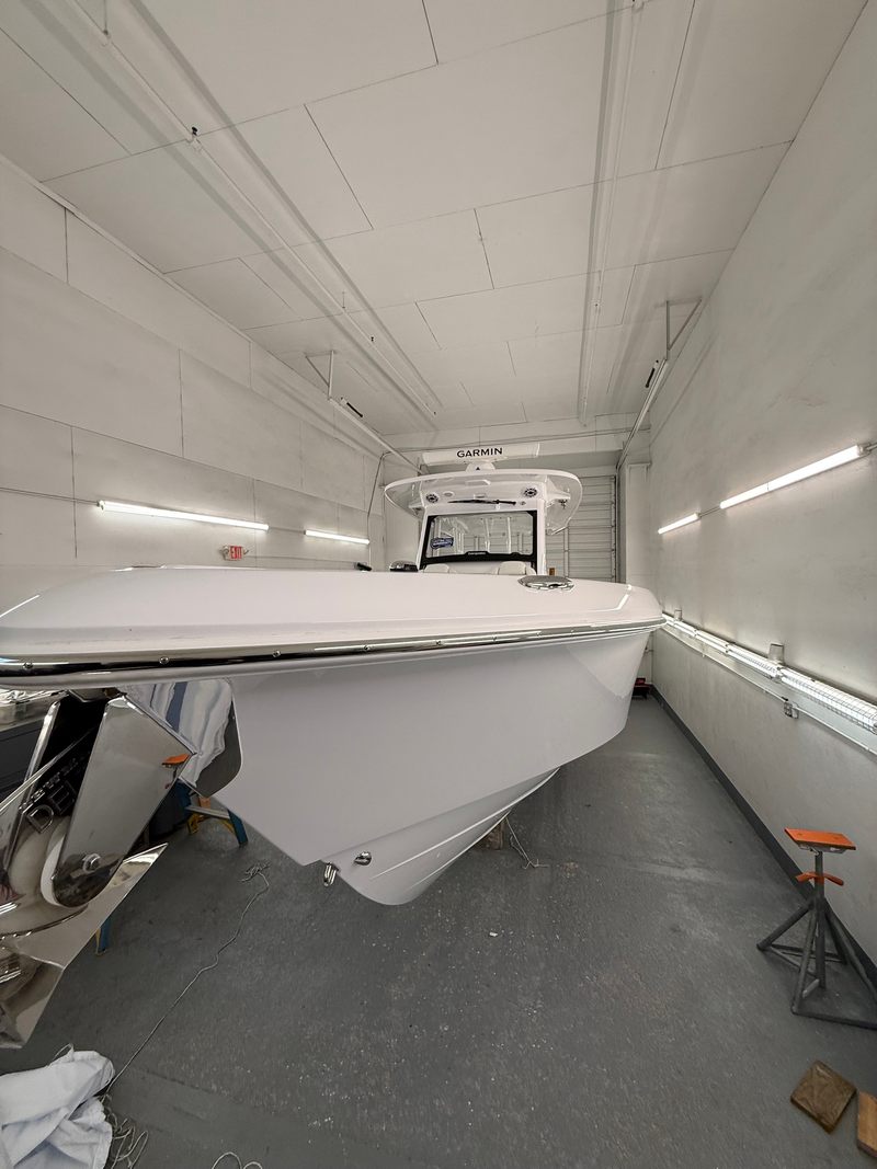 2026 Everglades 335 CC