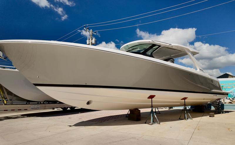 2025 Tiara Yachts 43 LS