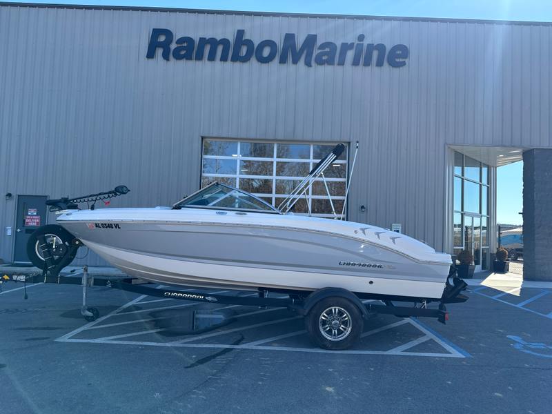 2021 Chaparral 19 SSI