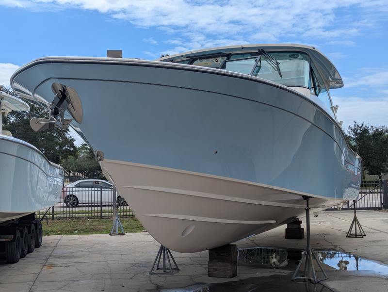 2025 Grady-White Freedom 415