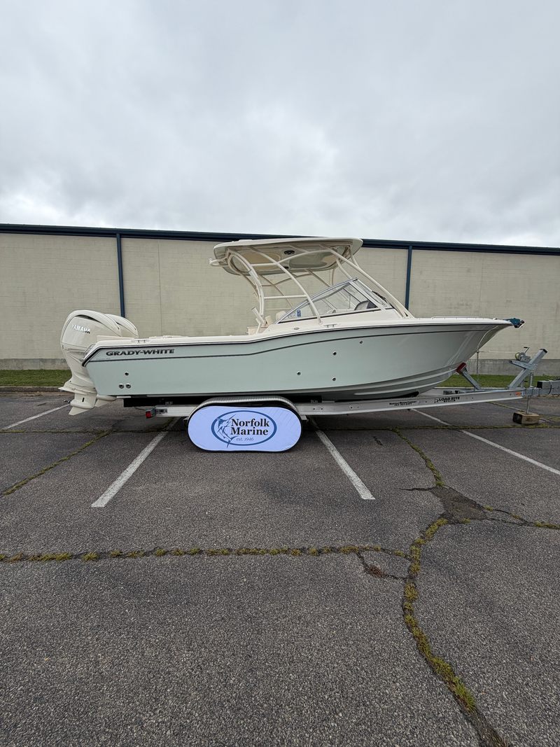 2026 Grady-White Freedom 255