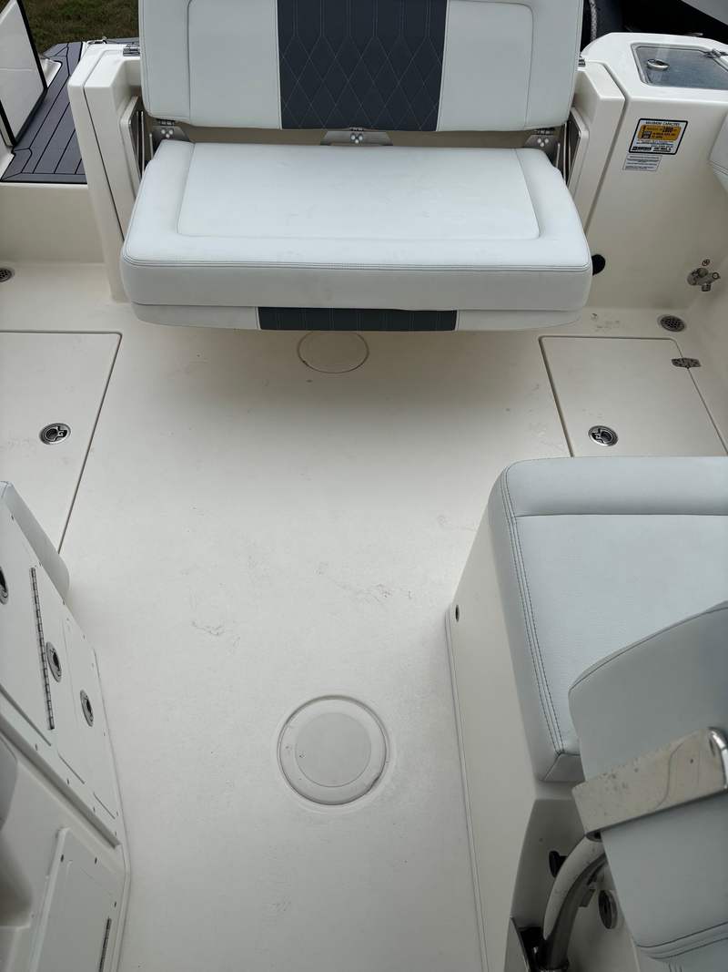 Boat Image 10