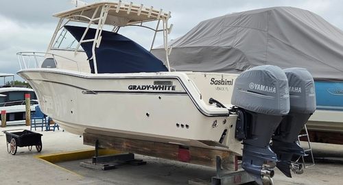 2019 Grady white Marlin 300