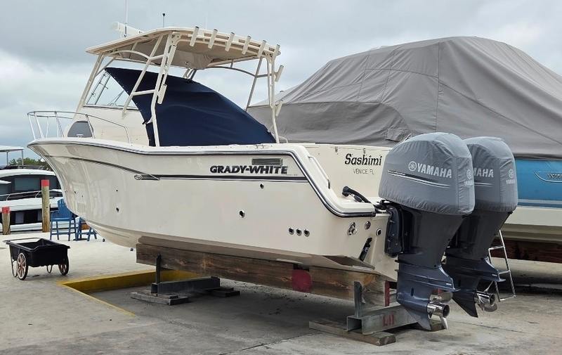 2019 Grady-White Marlin 300