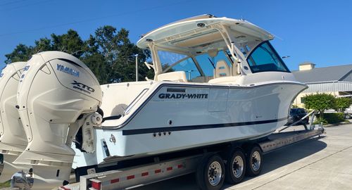2025 Grady-White Freedom 345