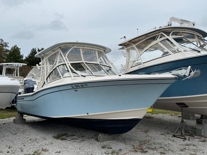 2025 Grady-White Freedom 235