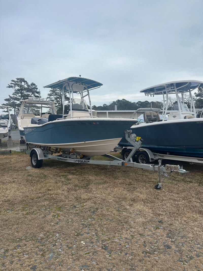 2021 Grady-White Fisherman 180